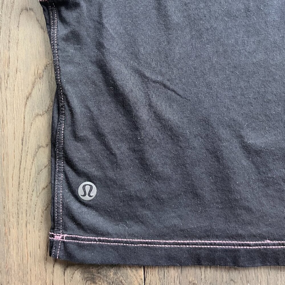 Lululemon Crop Boxy Tank Top Black Size S Contrast Stitch Gym Yoga Activewear - Picture 3 of 5